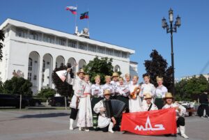 «Горцы» в ритме
 народного единства В Дагестане завершился XXIV Международный фестиваль фольклора и традиционной культуры «Горцы». Махачкала, день единства, нации, костюмы национальные, дагестан, проджи концерт, кумыки, аварцы, лакцы, даргинцы, 
