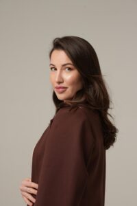 DESADORE. DESERTO – это сеть кондитерских в Каспийске, торты заказы, выпечка предприниматель Сабият Халикова. Сегодня у нас их три – на Алферова, 12, Кирова, 102 и Омарова, 12. проджи DESADORE, или история любви на языке кондитера Сабият Халиковой