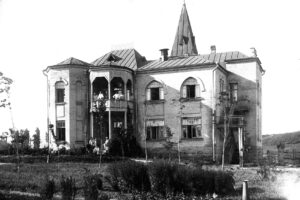 С днем рождения, город! 160 лет истории, буйнакск, вокзал, история,Памятник Аргутинскому, снесли в 20-х годах, Дагестанской Автономной Советской Социалистической Республики (ДАССР)! Столицу перенесли в Порт-Петровск Кинотеатр «Ударник», бывший Андреевский собор, снесли после землетрясения, Темир-Хан-Шура,